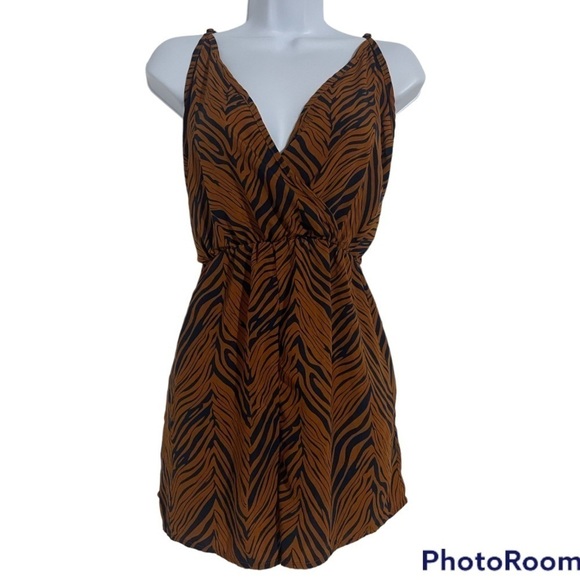 shein Women’s Animal Print Romper! - Picture 1 of 5